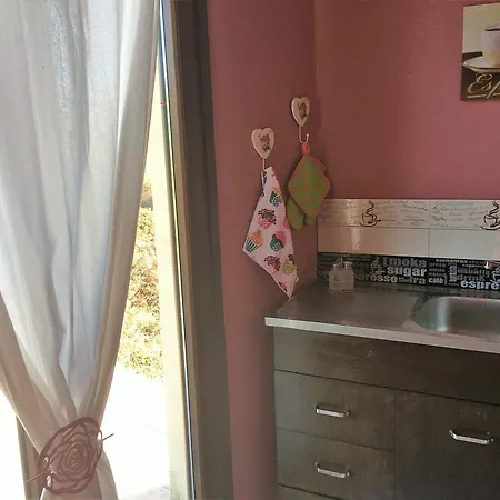 The Olive Tree House דירה Kompítsion